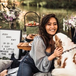 Meet the Posher, Amy